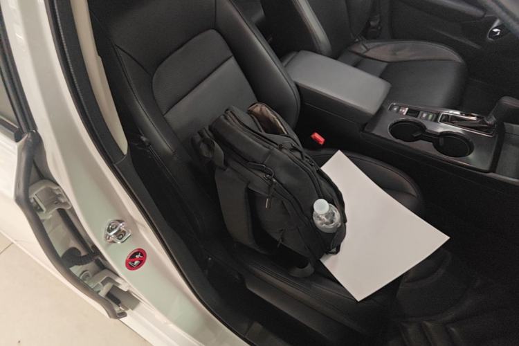 Used Honda Civic 2022 240TURBO CVT Dynamic Edition Right Front Seat