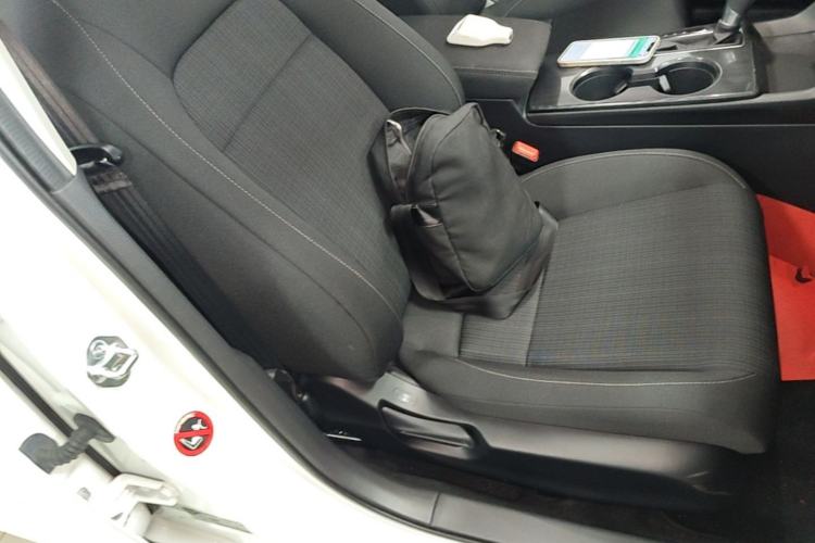 Used Honda Civic 2022 240TURBO CVT Dynamic Edition Right Front Seat