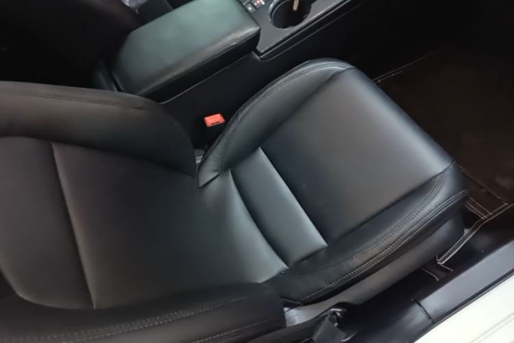 Used Honda Civic 2022 240TURBO CVT Dynamic Edition Right Front Seat