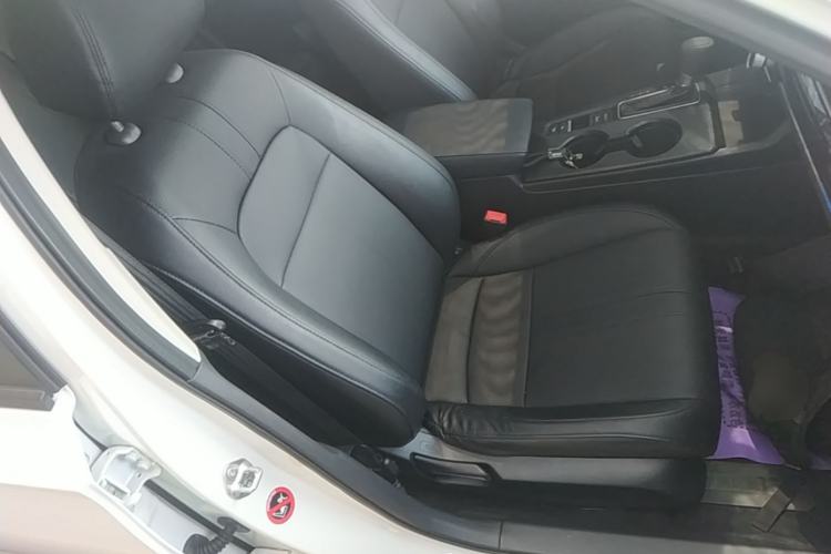 Used Honda Civic 2022 240TURBO CVT Dynamic Edition Right Front Seat