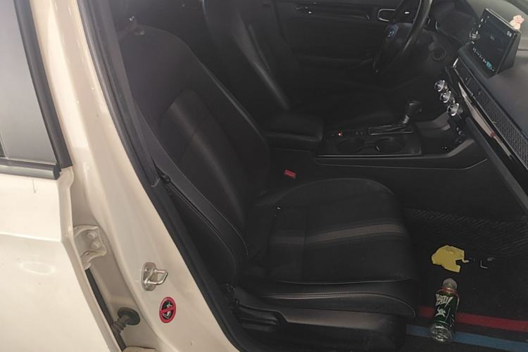 Used Honda Civic 2022 240TURBO CVT Dynamic Edition Right Front Seat