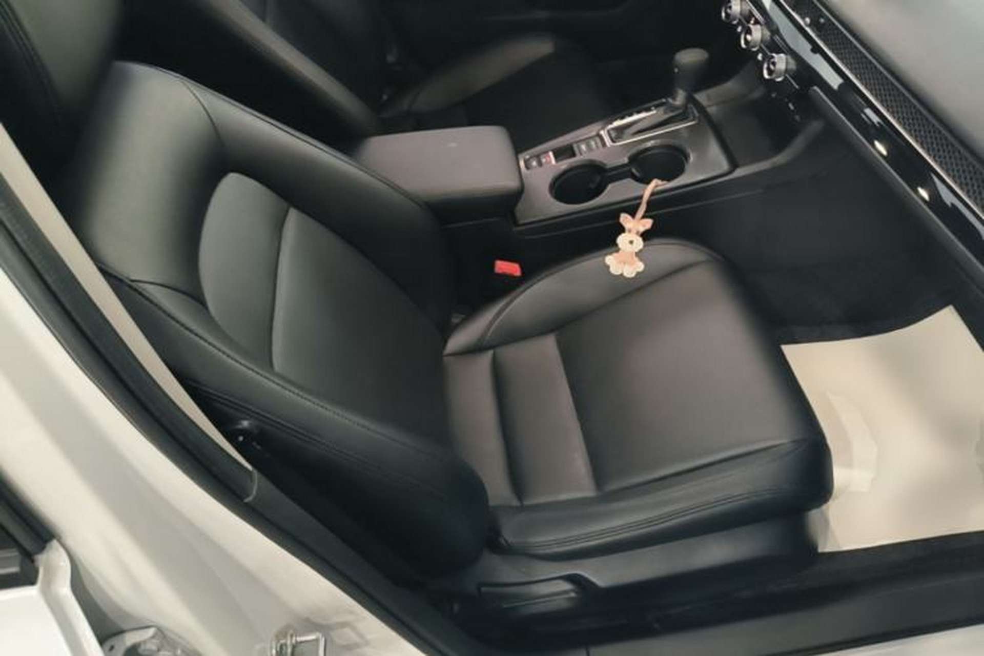 Used Honda Civic 2022 240TURBO CVT Dynamic Edition Right Front Seat