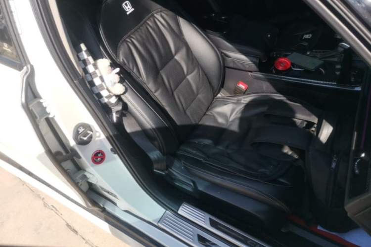 Used Honda Civic 2022 240TURBO CVT Dynamic Edition Right Front Seat