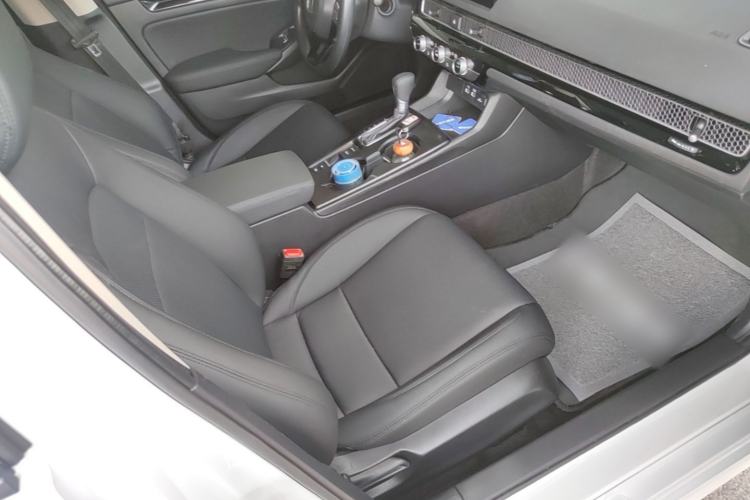 Used Honda Civic 2022 240TURBO CVT Dynamic Edition Right Front Seat