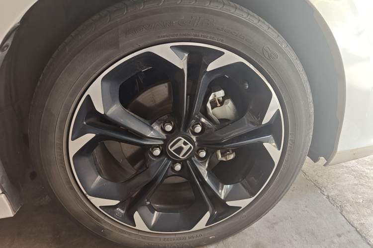 Used Honda Civic 2022 240TURBO CVT Dynamic Edition Right Front Wheel Hub