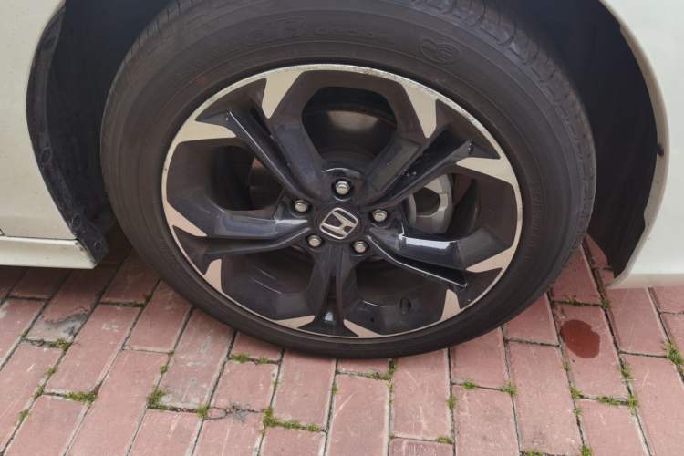 Used Honda Civic 2022 240TURBO CVT Dynamic Edition Right Front Wheel Hub