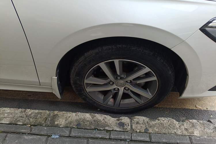 Used Honda Civic 2022 240TURBO CVT Jingcheng Edition Right Front Wheel Hub