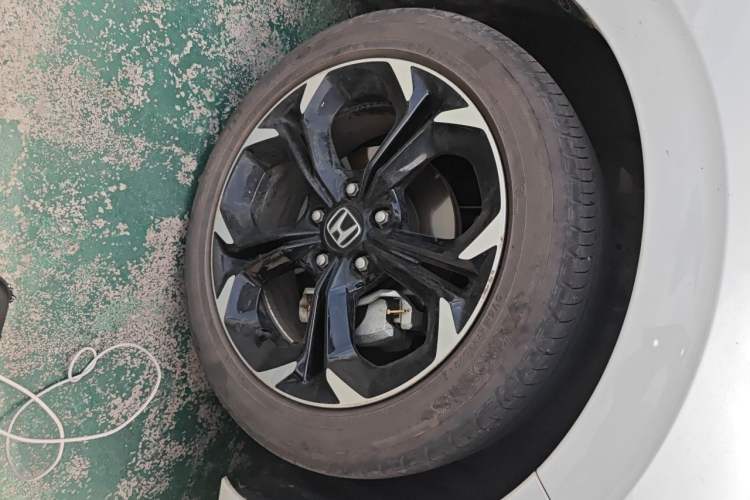 Used Honda Civic 2022 240TURBO CVT Dynamic Edition Right Front Wheel Hub