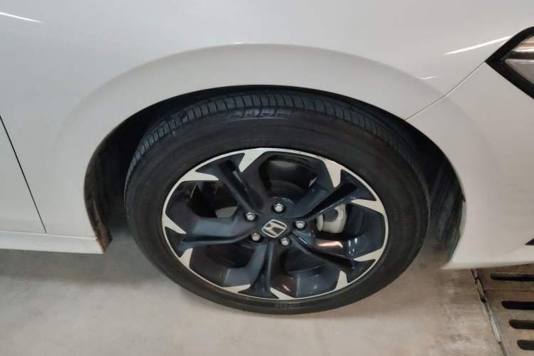 Used Honda Civic 2022 240TURBO CVT Dynamic Edition Right Front Wheel Hub