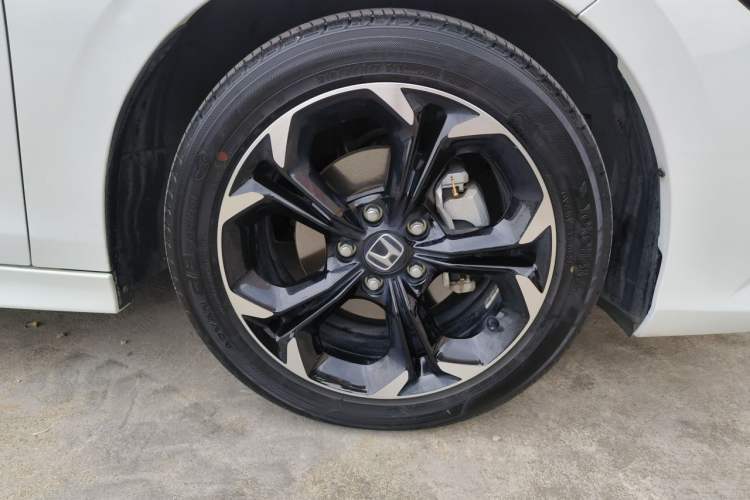 Used Honda Civic 2022 240TURBO CVT Dynamic Edition Right Front Wheel Hub