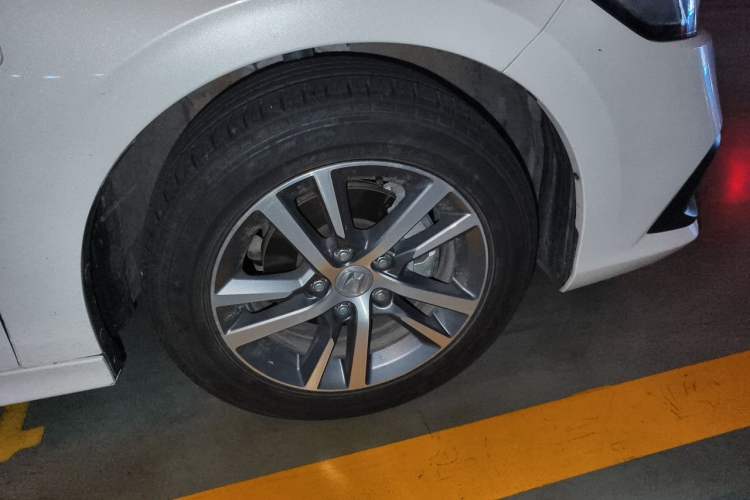 Used Honda Civic 2022 180TURBO CVT Shangqing Edition Right Front Wheel Hub