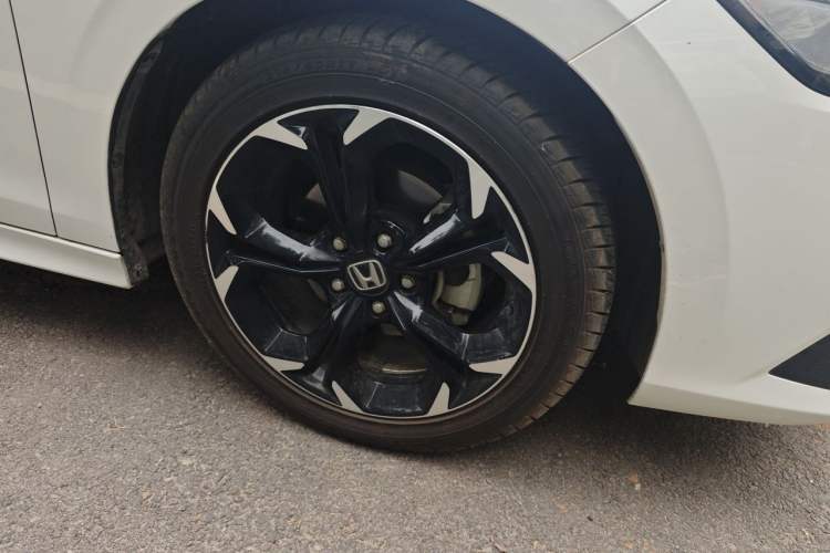 Used Honda Civic 2022 240TURBO CVT Dynamic Edition Right Front Wheel Hub