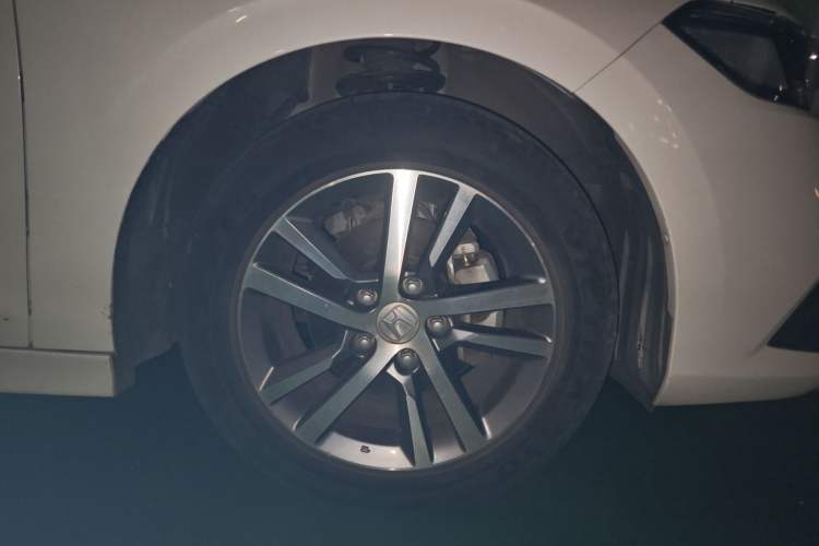 Used Honda Civic 2022 240TURBO CVT Dynamic Edition Right Front Wheel Hub