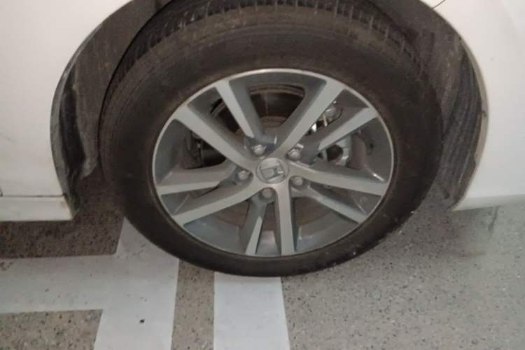 Used Honda Civic 2022 240TURBO CVT Dynamic Edition Right Front Wheel Hub
