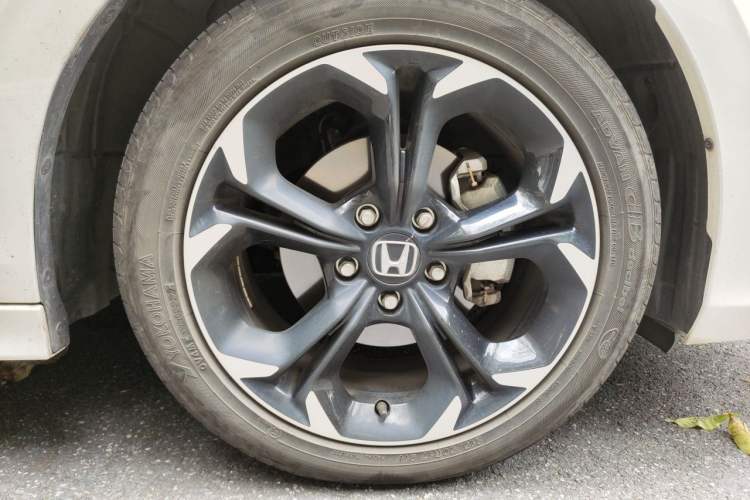 Used Honda Civic 2022 240TURBO CVT Dynamic Edition Right Front Wheel Hub