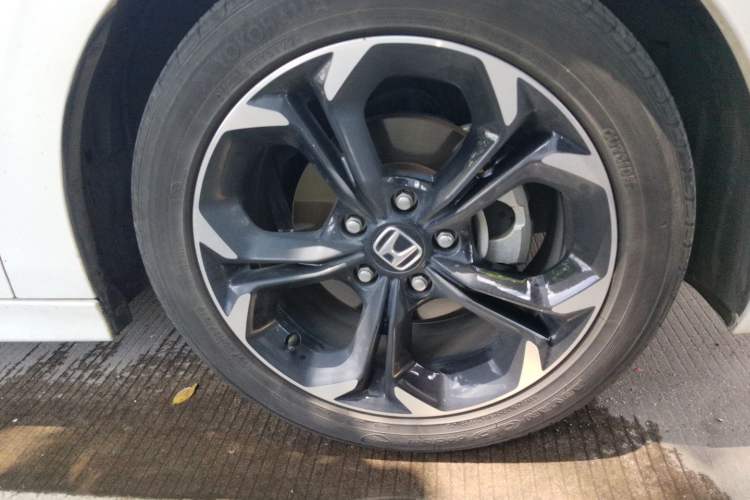 Used Honda Civic 2022 240TURBO CVT Dynamic Edition Right Front Wheel Hub