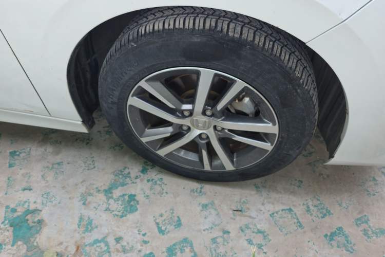 Used Honda Civic 2022 240TURBO CVT Dynamic Edition Right Front Wheel Hub