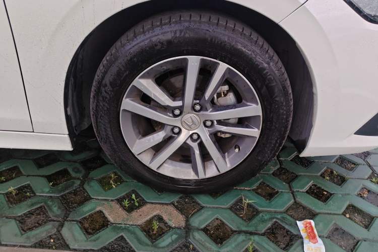 Used Honda Civic 2022 240TURBO CVT Dynamic Edition Right Front Wheel Hub