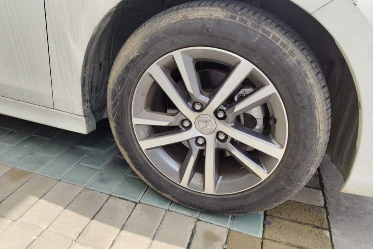 Used Honda Civic 2022 240TURBO CVT Dynamic Edition Right Front Wheel Hub