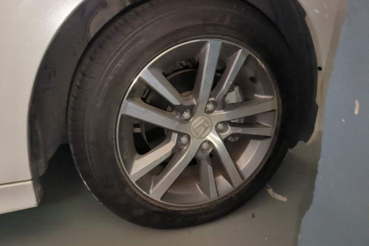 Used Honda Civic 2022 240TURBO CVT Dynamic Edition Right Front Wheel Hub