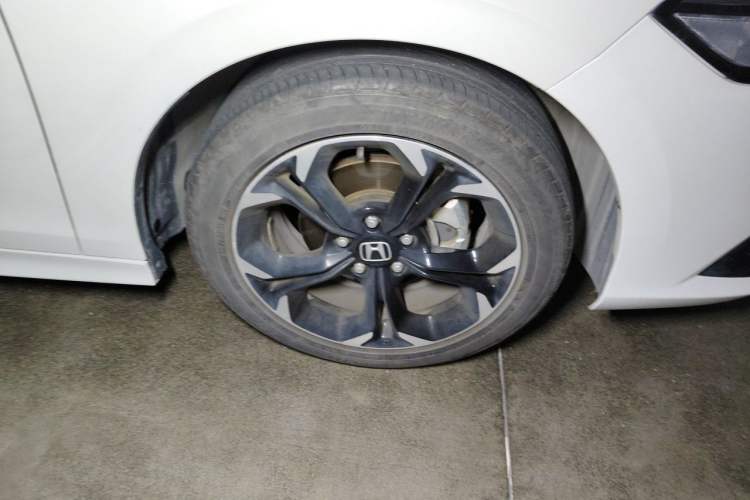 Used Honda Civic 2022 240TURBO CVT Dynamic Edition Right Front Wheel Hub