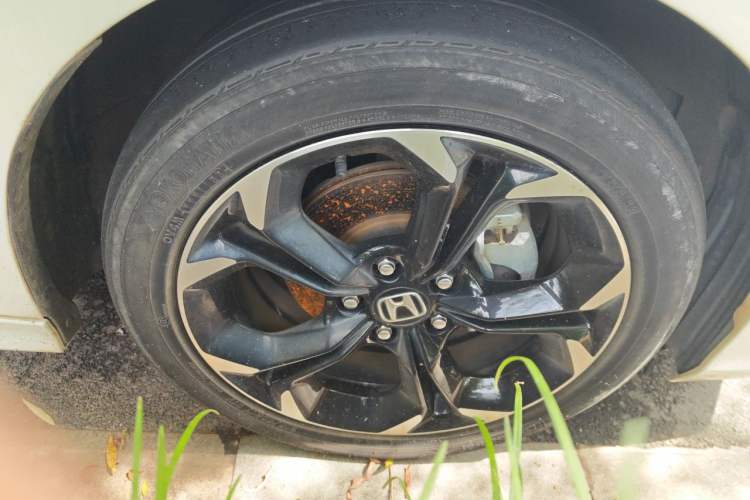 Used Honda Civic 2022 240TURBO CVT Dynamic Edition Right Front Wheel Hub