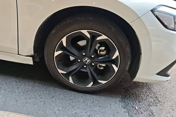 Used Honda Civic 2022 240TURBO CVT Dynamic Edition Right Front Wheel Hub