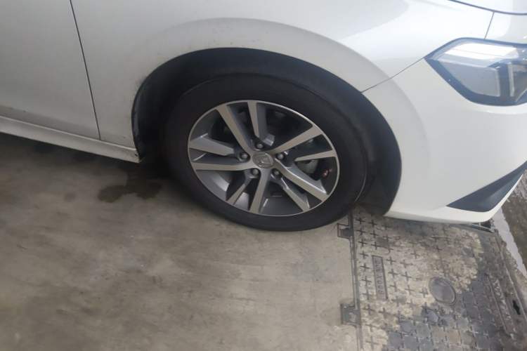 Used Honda Civic 2022 240TURBO CVT Dynamic Edition Right Front Wheel Hub