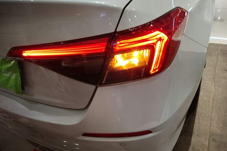 Used Honda Civic 2022 240TURBO CVT Dynamic Edition Right Rear Taillight