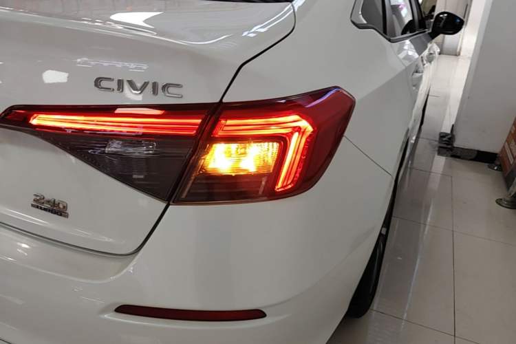 Used Honda Civic 2022 240TURBO CVT Dynamic Edition Right Rear Taillight