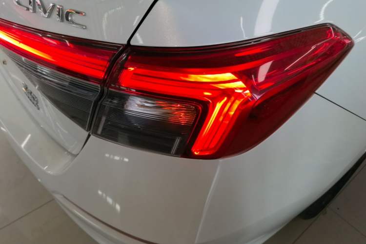 Used Honda Civic 2022 240TURBO CVT Dynamic Edition Right Rear Taillight