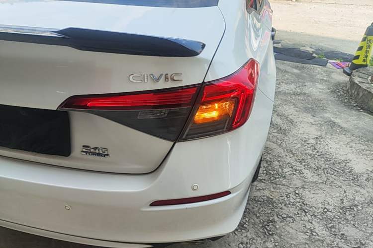 Used Honda Civic 2022 240TURBO CVT Dynamic Edition Right Rear Taillight