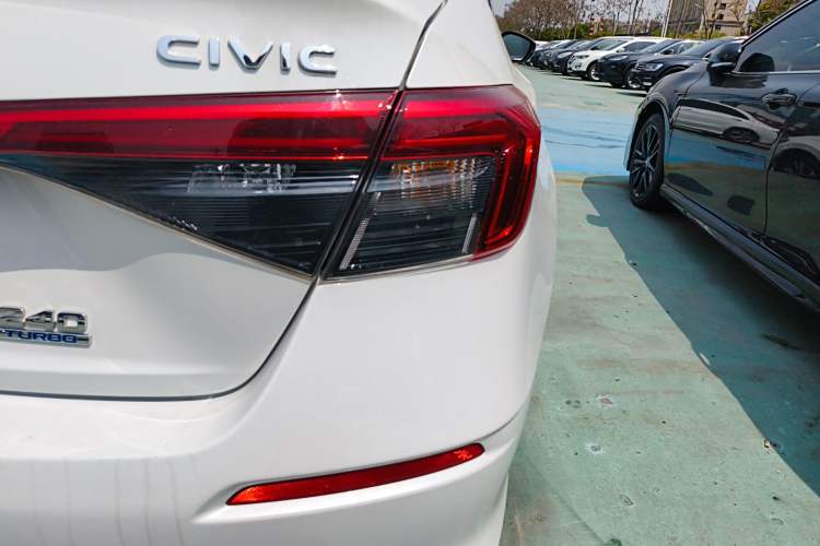 Used Honda Civic 2022 240TURBO CVT Dynamic Edition Right Rear Taillight