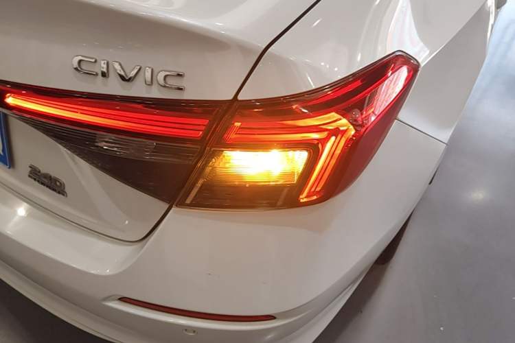 Used Honda Civic 2022 240TURBO CVT Dynamic Edition Right Rear Taillight