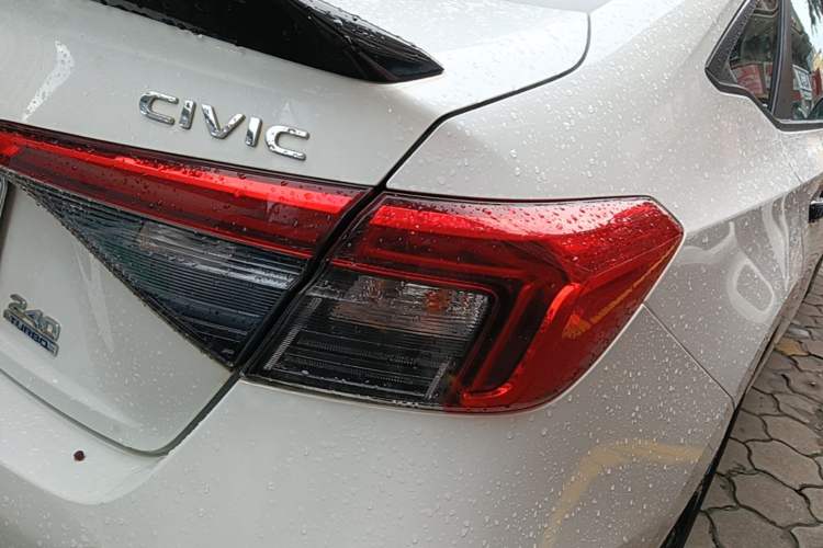 Used Honda Civic 2022 240TURBO CVT Dynamic Edition Right Rear Taillight