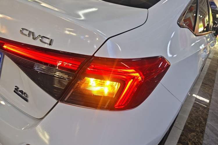 Used Honda Civic 2022 240TURBO CVT Dynamic Edition Right Rear Taillight