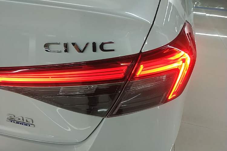 Used Honda Civic 2022 240TURBO CVT Dynamic Edition Right Rear Taillight
