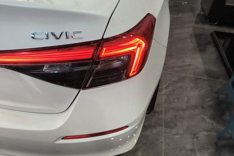 Used Honda Civic 2022 240TURBO CVT Dynamic Edition Right Rear Taillight