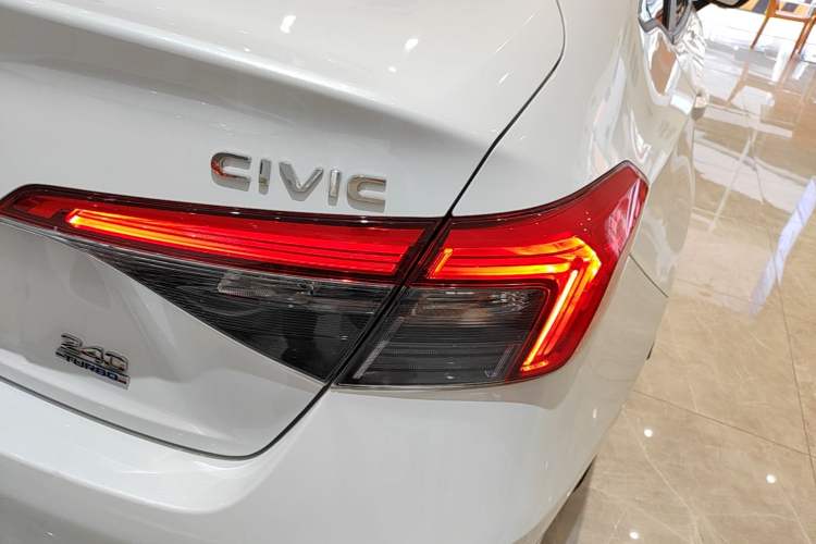 Used Honda Civic 2022 240TURBO CVT Dynamic Edition Right Rear Taillight