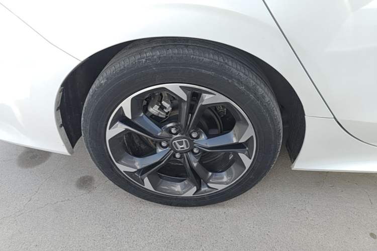 Used Honda Civic 2022 240TURBO CVT Dynamic Control Version Right Rear Wheel Hub
