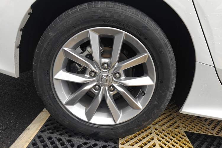 Used Honda Civic 2022 180TURBO CVT Shangdong Edition Right Rear Wheel Hub
