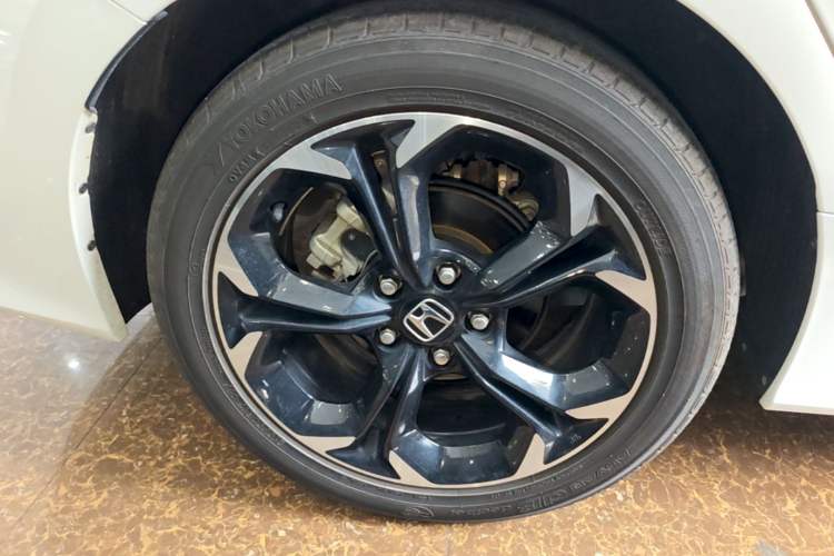Used Honda Civic 2022 240TURBO CVT Dynamic Edition Right Rear Wheel Hub