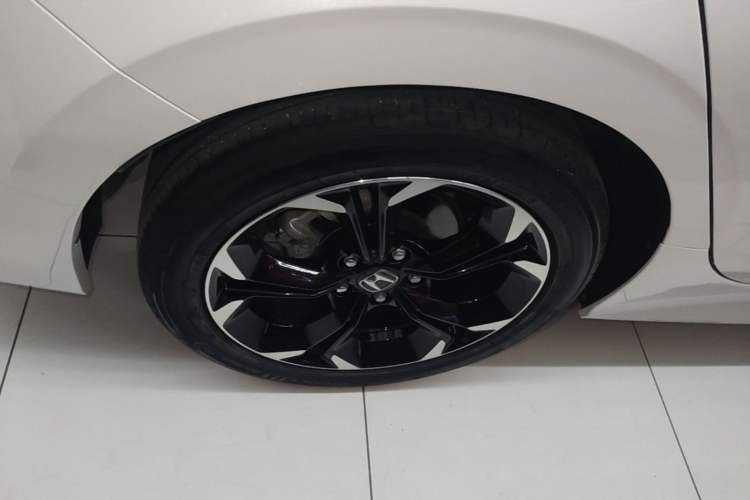 Used Honda Civic 2022 240TURBO CVT Dynamic Edition Right Rear Wheel Hub