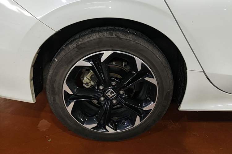 Used Honda Civic 2022 240TURBO CVT Dynamic Edition Right Rear Wheel Hub