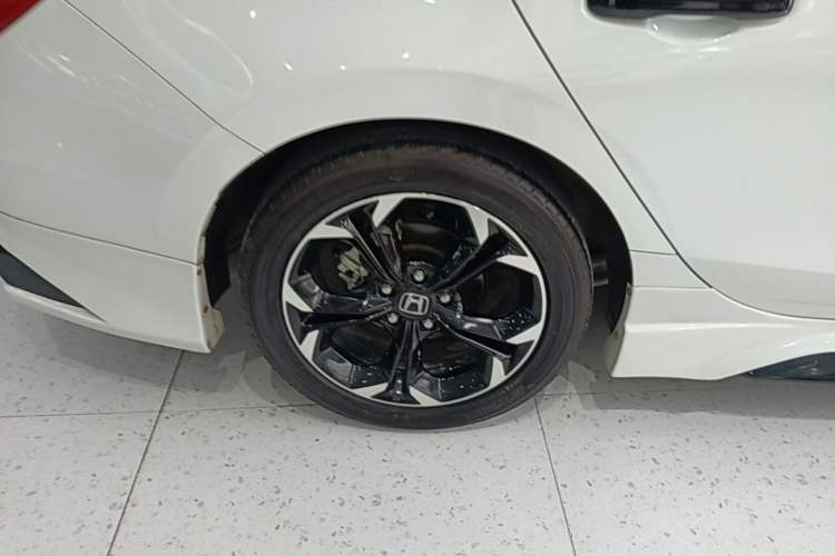 Used Honda Civic 2022 240TURBO CVT Dynamic Edition Right Rear Wheel Hub