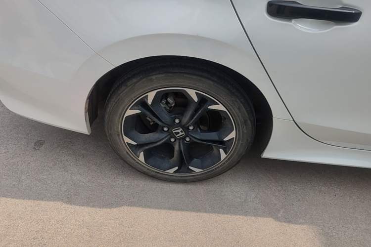 Used Honda Civic 2022 240TURBO CVT Dynamic Edition Right Rear Wheel Hub