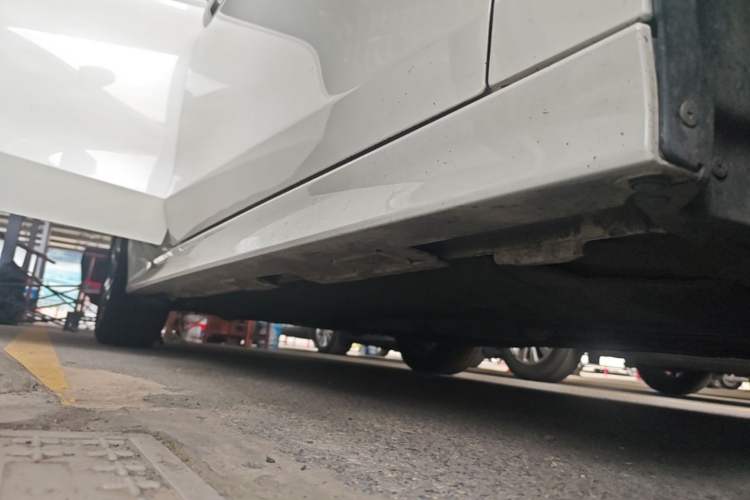 Used Honda Civic 2022 240TURBO CVT Dynamic Edition Right Side Sill