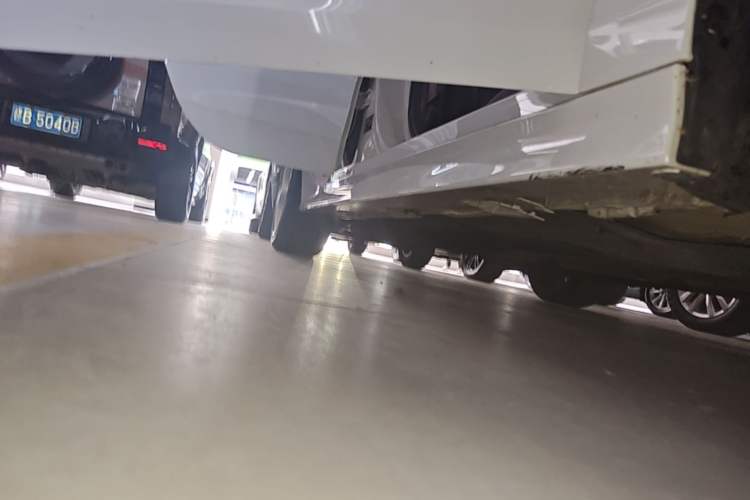 Used Honda Civic 2022 240TURBO CVT Dynamic Edition Right Side Sill
