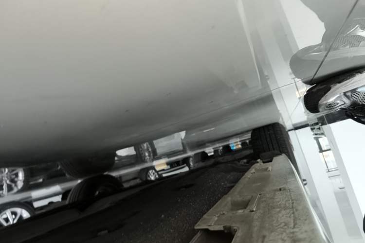 Used Honda Civic 2022 240TURBO CVT Dynamic Edition Right Side Sill