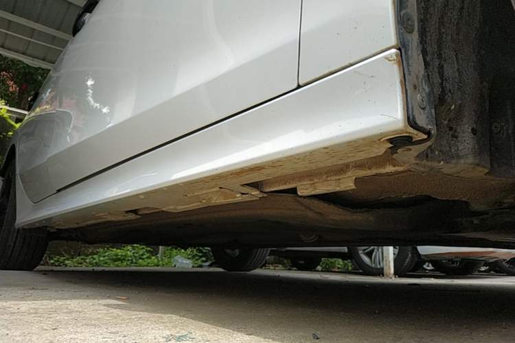 Used Honda Civic 2022 240TURBO CVT Dynamic Edition Right Side Sill